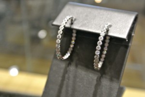 DiamondEarring1